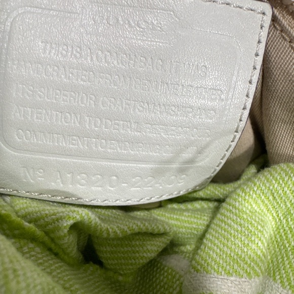 Coach 2013 Large Willis – Collector Condition - Picture 2 of 16